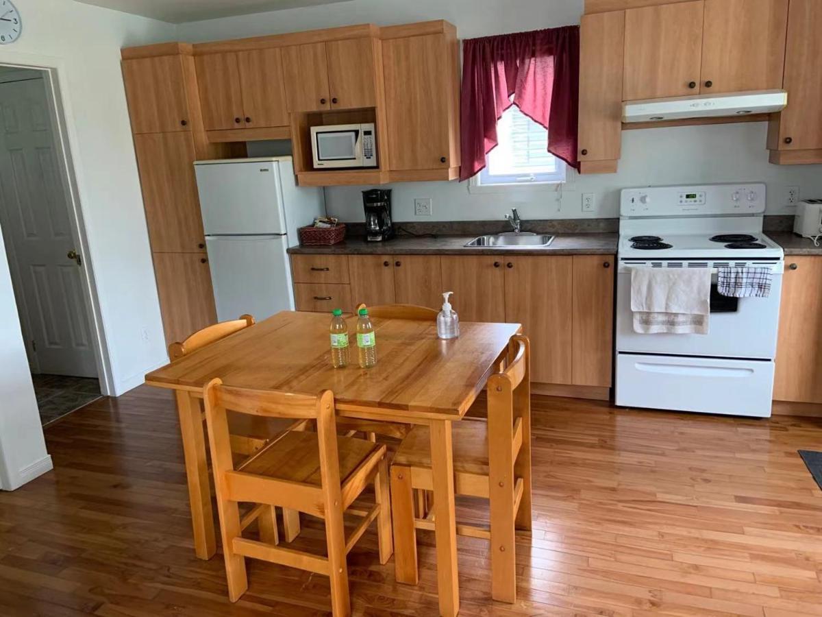 Motel & Chalets --Shefford-Waterloo- Habitation Forest ภายนอก รูปภาพ